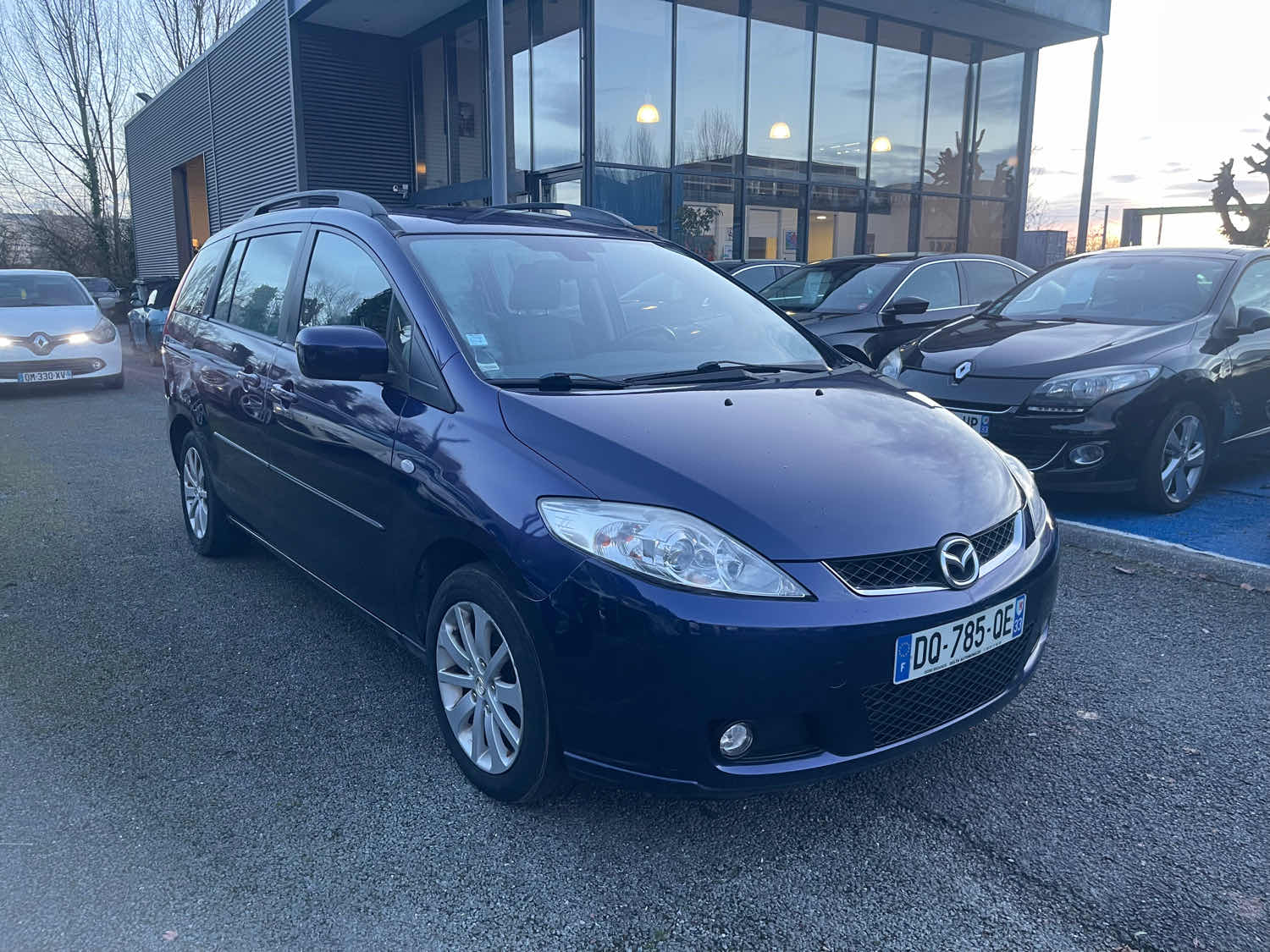 MAZDA 5