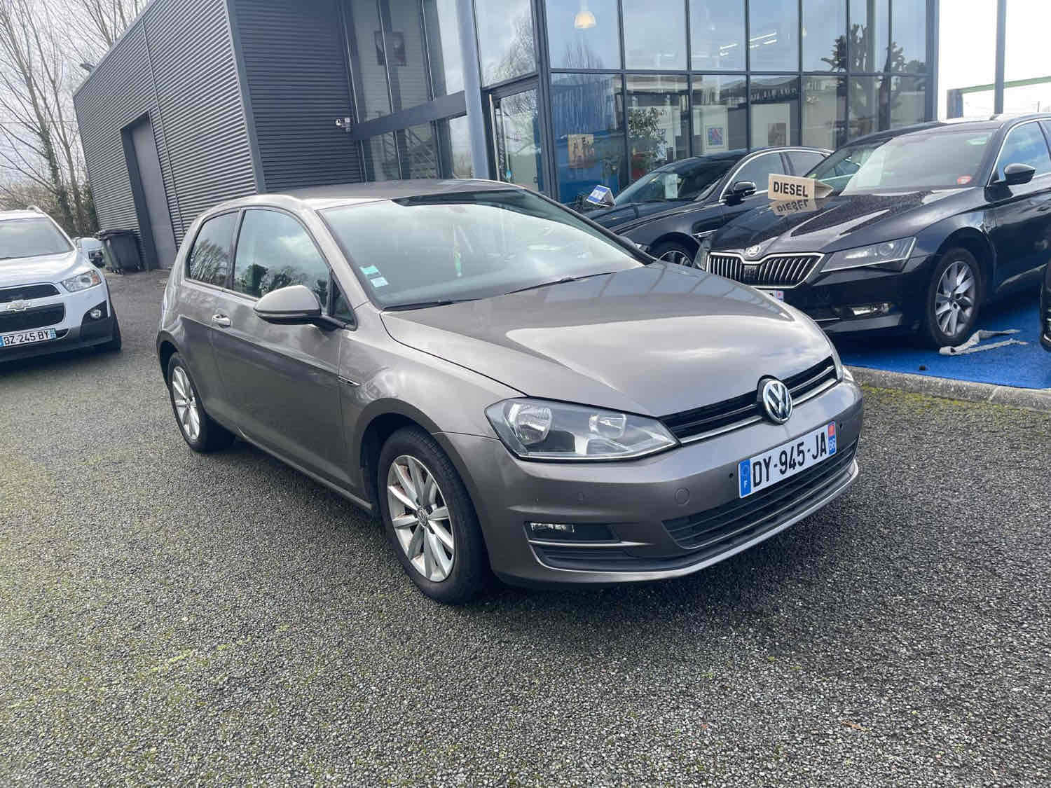 VOLKSWAGEN GOLF VII