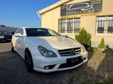 MERCEDES CLS AMG 63 514 CH ENTIEREMENT D\'ORIGINE GARANTIE 12 MOIS 