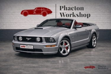 FORD MUSTANG GT CABRIOLET V8 / 80 500 KM / ECHAPPEMENT SPORT / INT ROUGE / SUIVI COMPLET