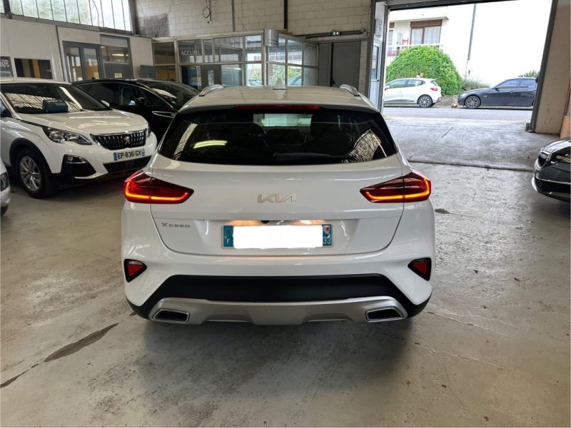 Kia Xceed 1.6 Crdi 136CH Mhev Active DCT7 2022 - Miniature 5