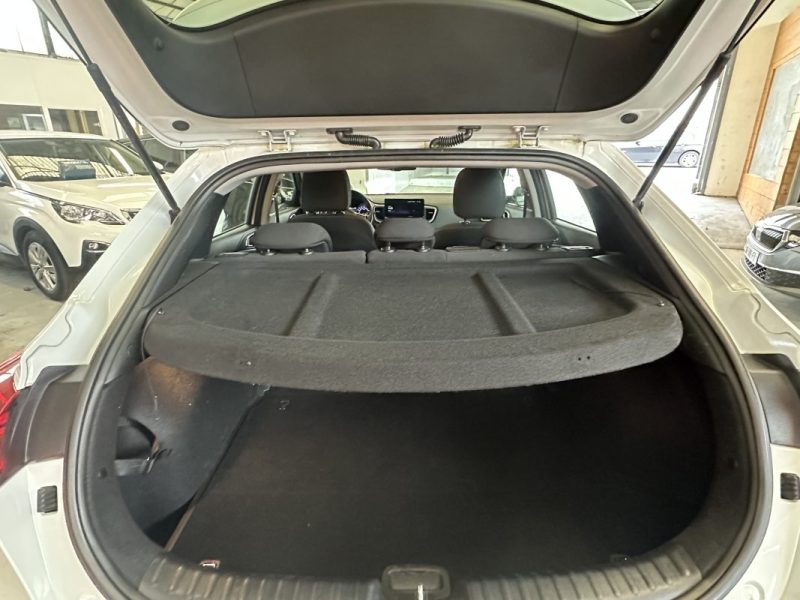 Kia Xceed 1.6 Crdi 136CH Mhev Active DCT7 2022 - Miniature 9