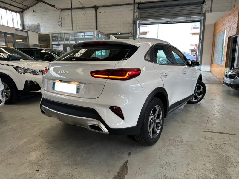 Kia Xceed 1.6 Crdi 136CH Mhev Active DCT7 2022 - Miniature 7