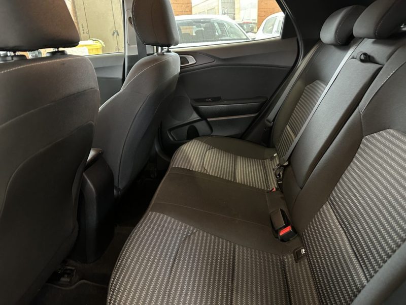 Kia Xceed 1.6 Crdi 136CH Mhev Active DCT7 2022 - Miniature 14