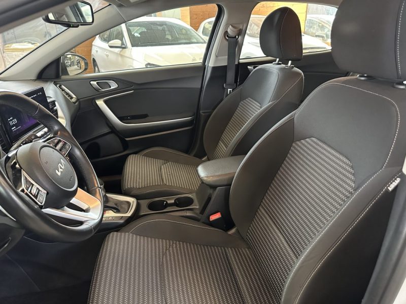 Kia Xceed 1.6 Crdi 136CH Mhev Active DCT7 2022 - Miniature 13