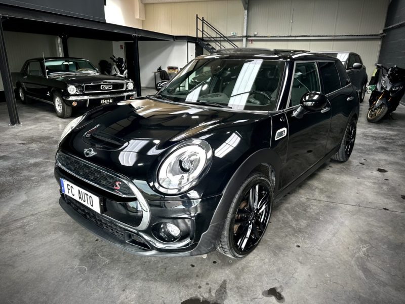 Mini Clubman Cooper S 192CV Red Hot Chili 2018 - Miniature 2