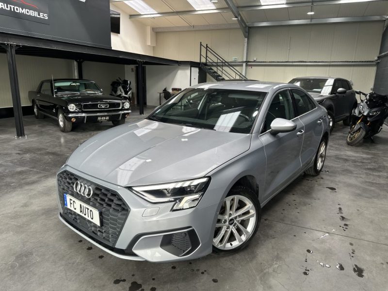 Audi A3 Berline 35 Tfsi 150CV Business Line 2020 - Miniature 2