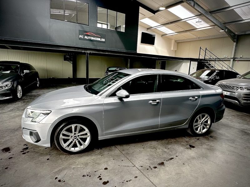 Audi A3 Berline 35 Tfsi 150CV Business Line 2020 - Miniature 3