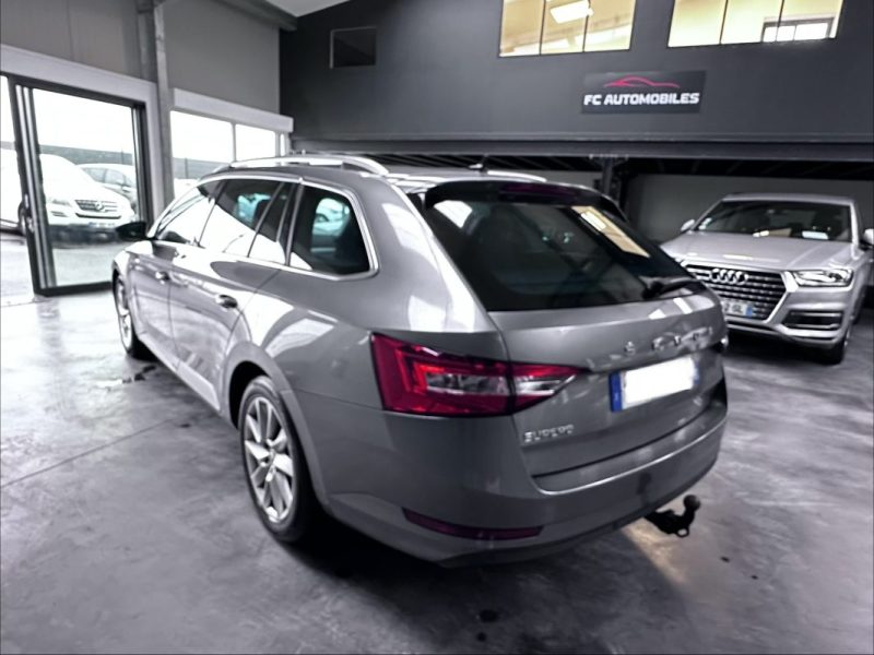 Skoda Superb Combi 2.0 TDI 150CH Scr DSG7 Business 2023 - Miniature 3