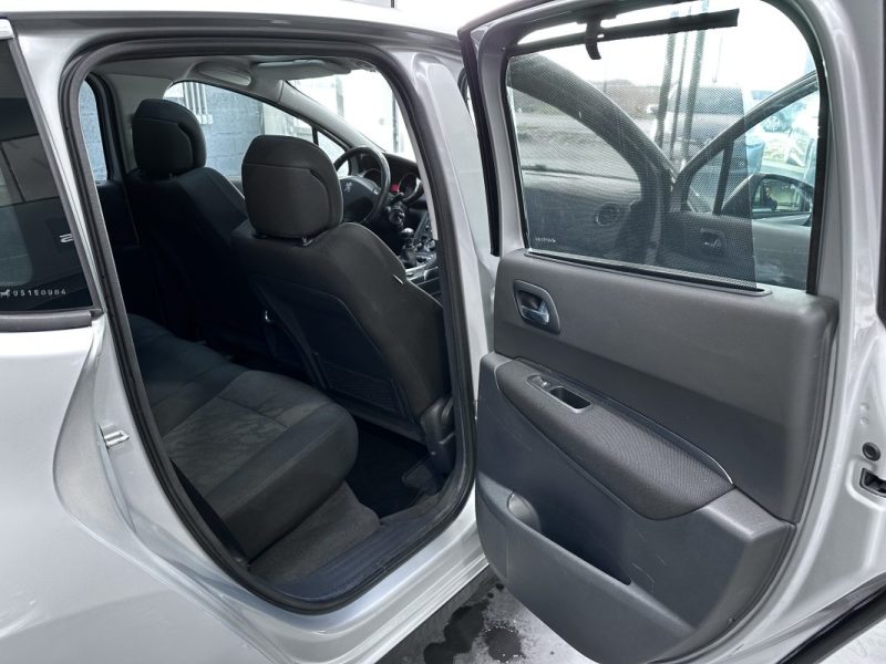 Peugeot 3008 1.6 HDI 16V 110 2009 - Miniature 13