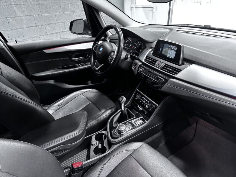 Bmw 218D Active Tourer 150CV Luxury 2018 - Miniature 15