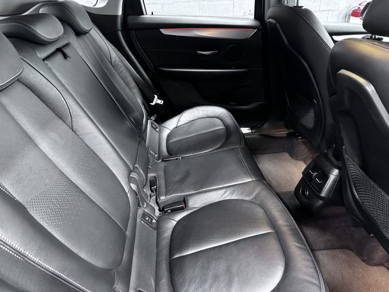 Bmw 218D Active Tourer 150CV Luxury 2018 - Miniature 16
