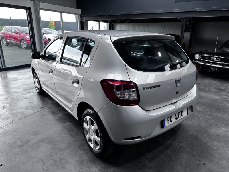 Dacia Sandero 1.5 DCI 75CH Eco² Ambiance 2016 - Miniature 3
