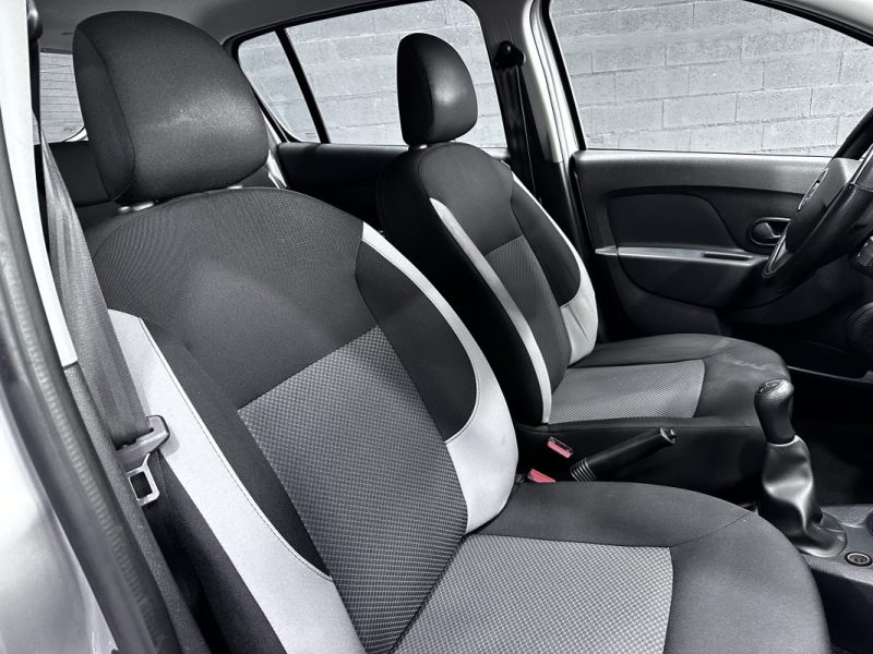 Dacia Sandero 1.5 DCI 75CH Eco² Ambiance 2016 - Miniature 9