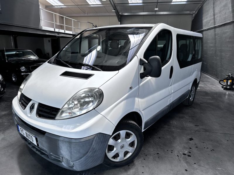 Renault Trafic 2.0DCI 90CV 9 Places 2011