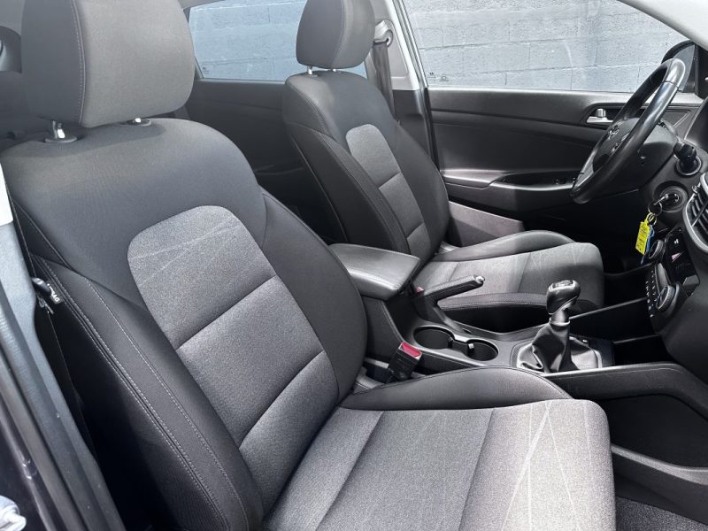 Hyundai Tucson Ii 1.6 Crdi 115CV Intuitive 2019 - Miniature 13