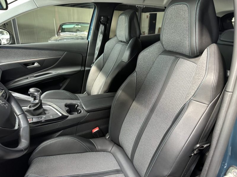 Peugeot 3008 Bluehdi 130CV Allure Pack 2022 - Miniature 11