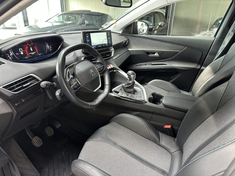Peugeot 3008 Bluehdi 130CV Allure Pack 2022 - Miniature 10