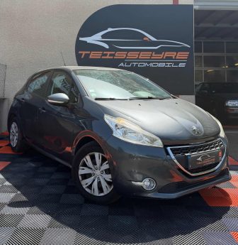 Peugeot 208 1.2 Puretech 82 Active - Boite automatique 