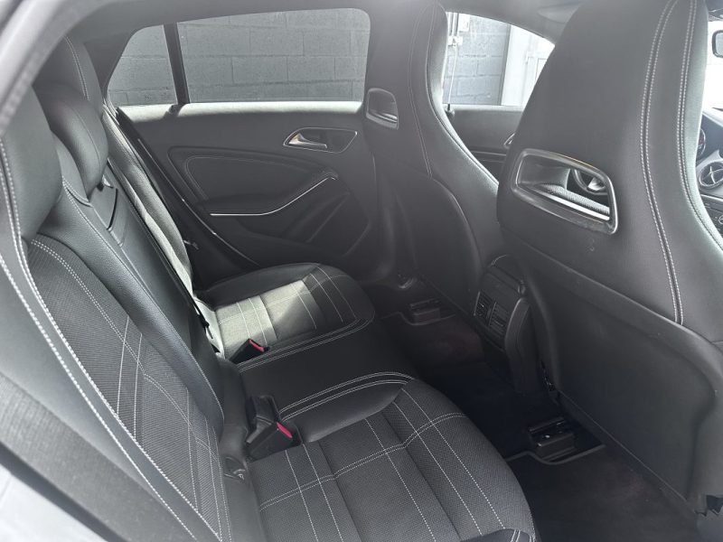 Mercedes Cla Shooting Brake 220 Cdi Sensation 7-g Dct 2015 - Miniature 15