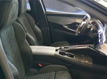 PEUGEOT 5008 GT 2025