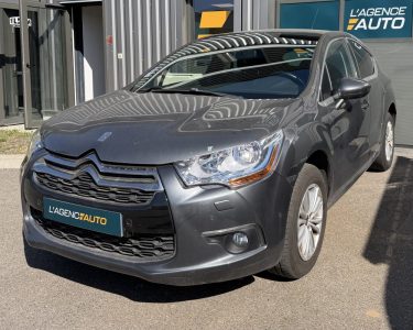 CITROEN DS4 VTi 120 So Chic / CHAINE DE DISTRIBUTION / ENTRETIEN COMPLET