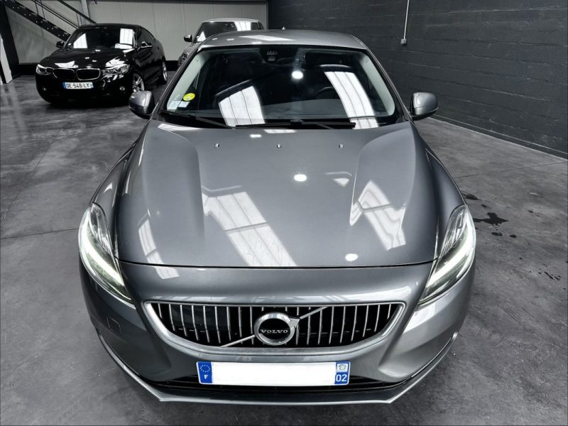 Volvo V40 D2 120CV Inscription 2016 - Miniature 8
