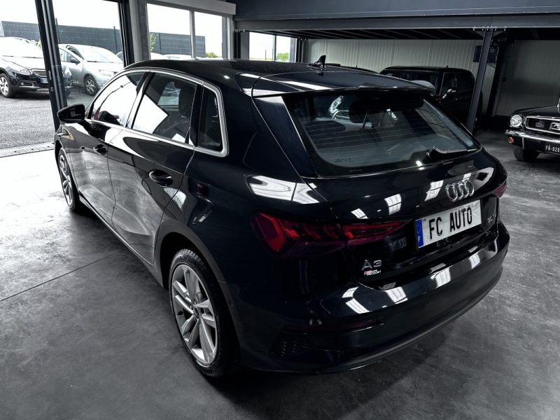 Audi A3 Sportback 30 TDI 116CV Stronic Business Line Cockpit 2022 - Miniature 6
