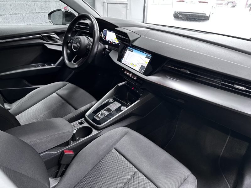 Audi A3 Sportback 30 TDI 116CV Stronic Business Line Cockpit 2022 - Miniature 13