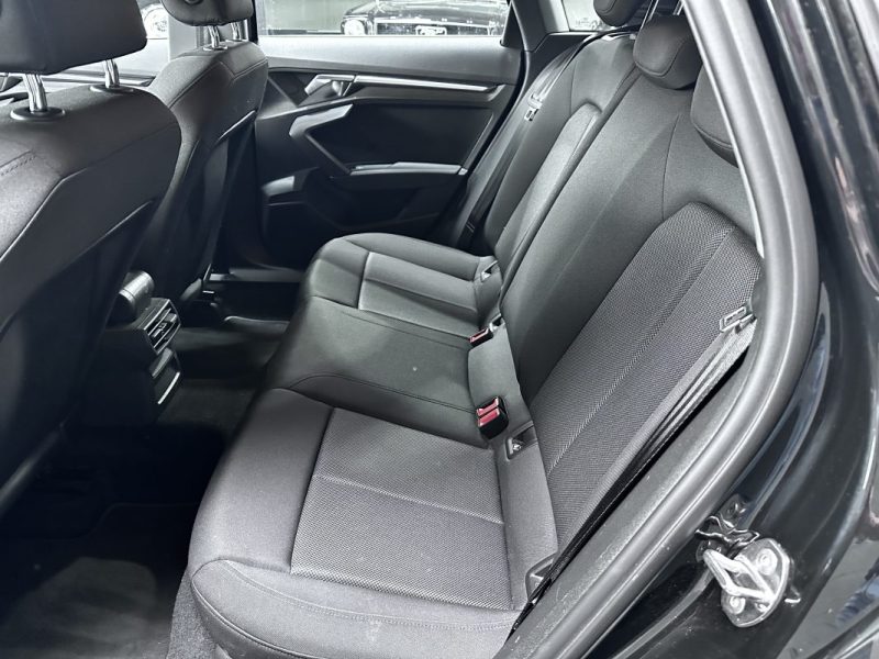 Audi A3 Sportback 30 TDI 116CV Stronic Business Line Cockpit 2022 - Miniature 17