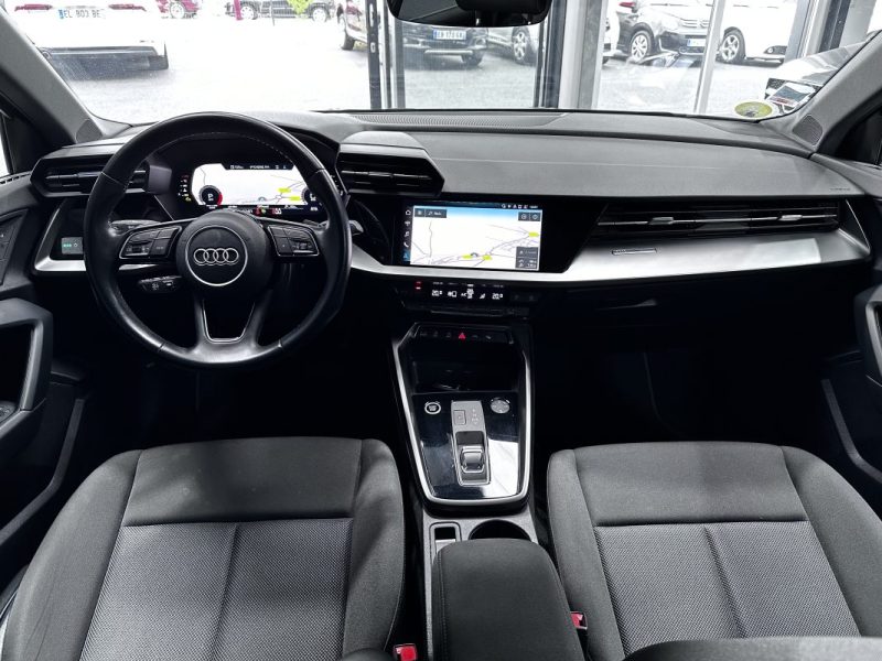 Audi A3 Sportback 30 TDI 116CV Stronic Business Line Cockpit 2022 - Miniature 16