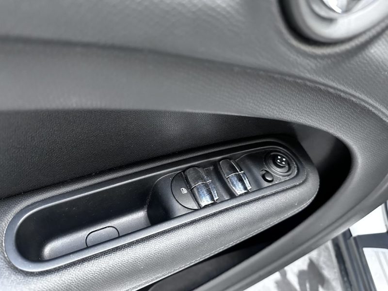 Mini Countryman Mini Countryman One 2014 - Miniature 17