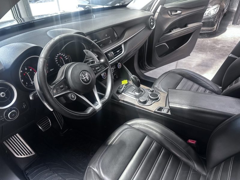Alfa Romeo Stelvio 2.0T 280CV Q4 AT8 First Edition 2017 - Miniature 12