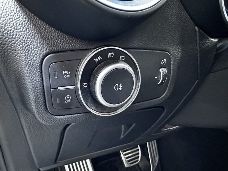Alfa Romeo Stelvio 2.0T 280CV Q4 AT8 First Edition 2017 - Miniature 22
