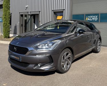 DS DS5 2.0 BLUE HDI - Diesel - 150ch - SPORT CHIC - Sièges chauffants - Toit pano - 2017