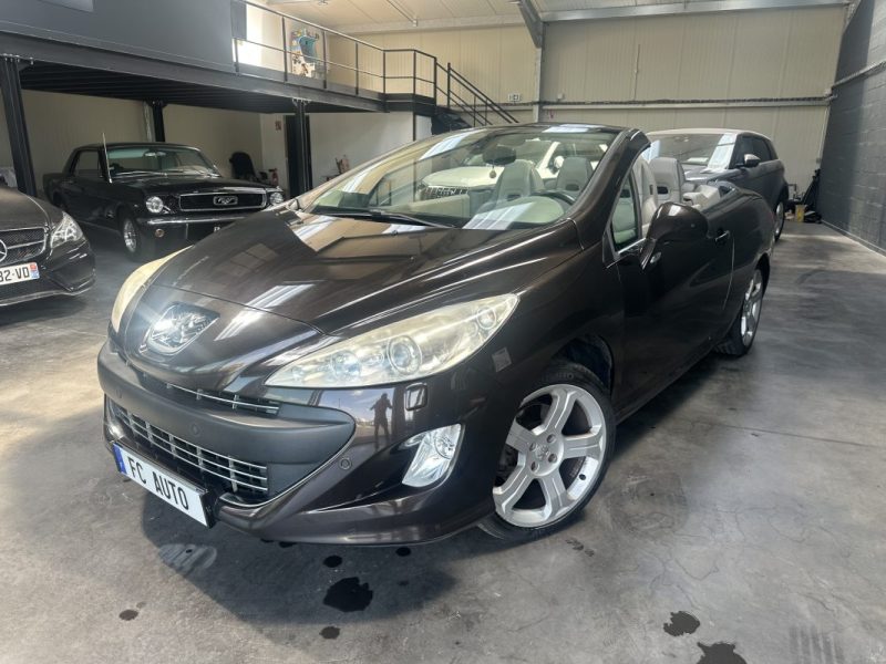 Peugeot 308CC 2.0 HDI 140 Féline 2009 - Photo 1