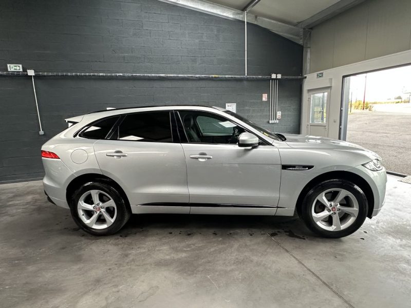 Jaguar F-pace Jaguar F-pace V6 3.0 D 300CV Awd BVA8 R-sport 2016 - Miniature 6