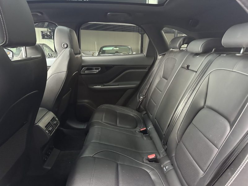 Jaguar F-pace Jaguar F-pace V6 3.0 D 300CV Awd BVA8 R-sport 2016 - Miniature 14