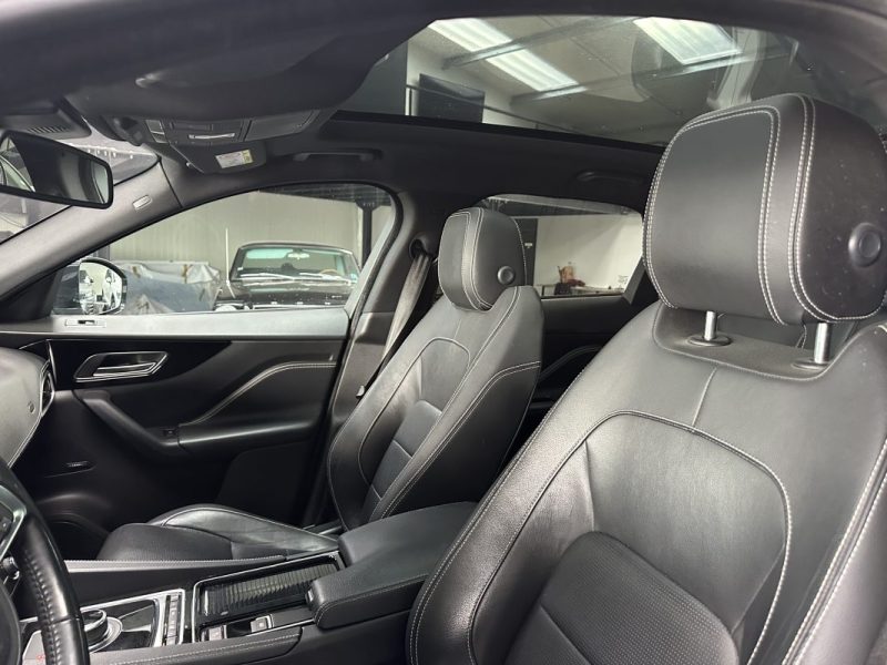 Jaguar F-pace Jaguar F-pace V6 3.0 D 300CV Awd BVA8 R-sport 2016 - Miniature 15
