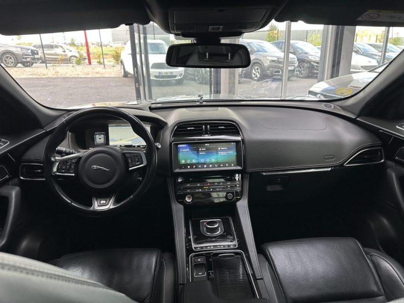 Jaguar F-pace Jaguar F-pace V6 3.0 D 300CV Awd BVA8 R-sport 2016 - Miniature 12