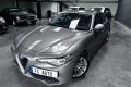 Alfa Romeo Giulia 2.0 Tb 200CV AT8 Super 2016 - Miniature 19