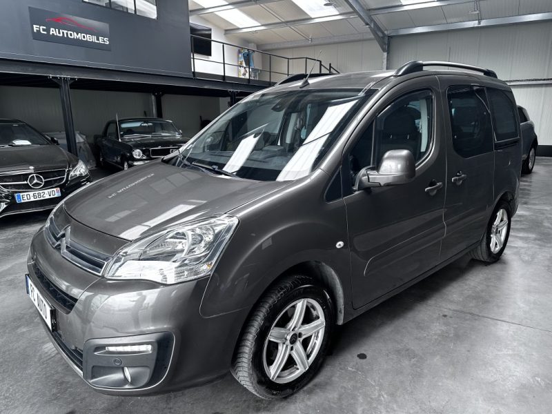 Citroen Berlingo Essence 110 Shine 2018 - Miniature 2