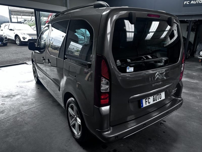 Citroen Berlingo Essence 110 Shine 2018 - Miniature 3