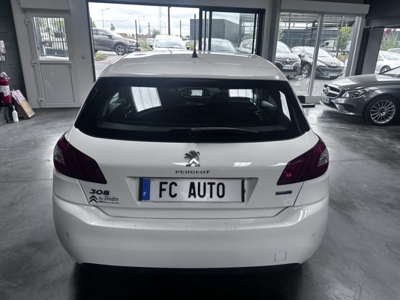 Peugeot 308 Ii 1.6 HDI 100 2016 - Miniature 4