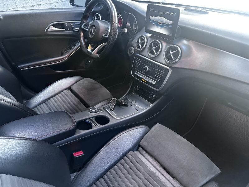 Mercedes Cla Shooting Brake 220 D 7-g Dct Fascination 2017 - Miniature 2