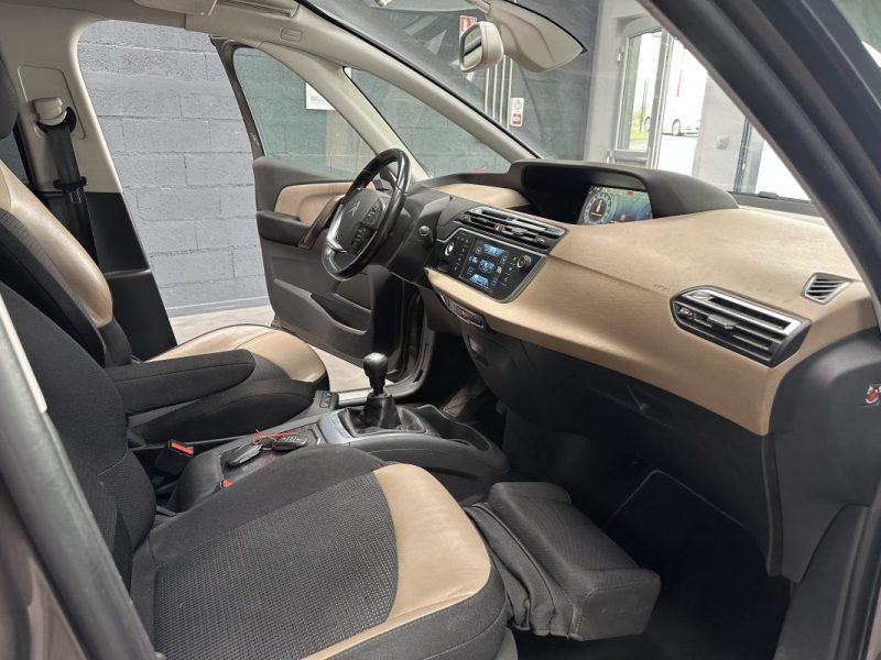 Citroen Grand C4 Picasso 1.6 Blue HDI 120CV Exclusive 2015 - Miniature 14