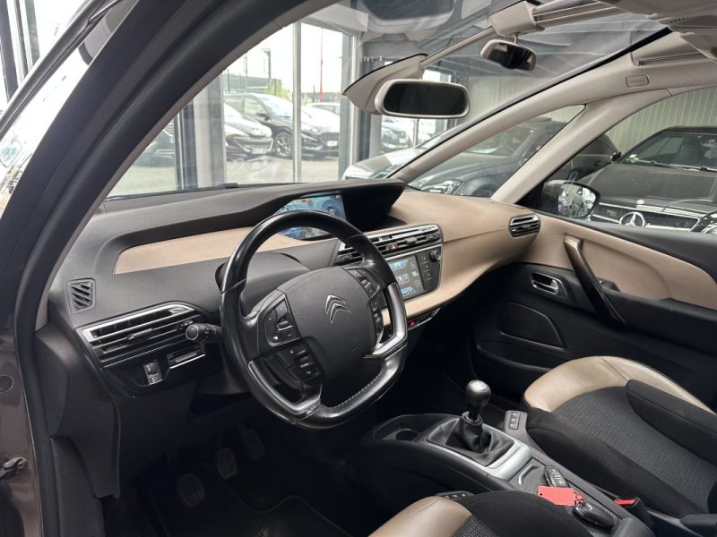 Citroen Grand C4 Picasso 1.6 Blue HDI 120CV Exclusive 2015 - Miniature 10