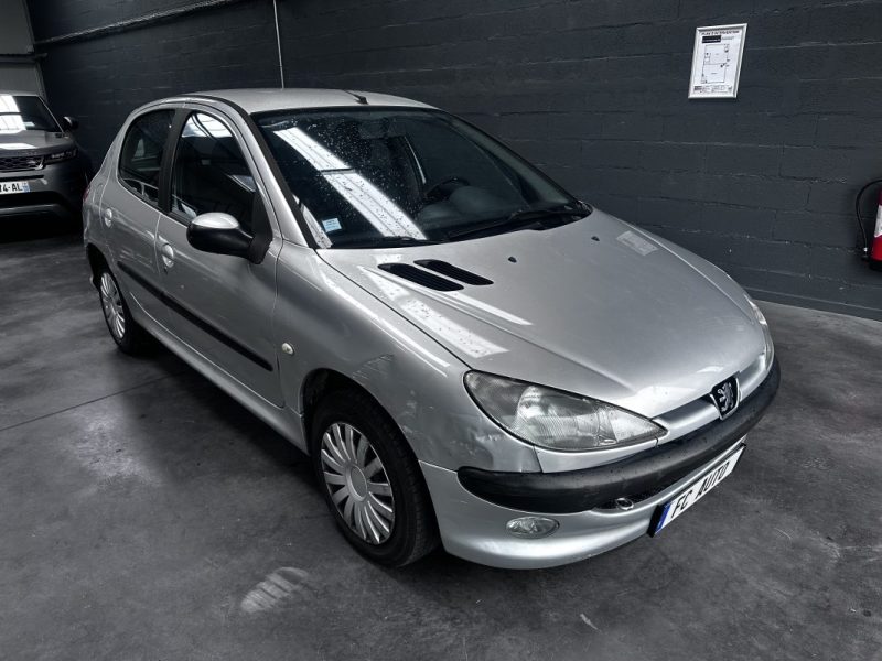 Peugeot 206 5 Portes 1.4 I 2004 - Miniature 6