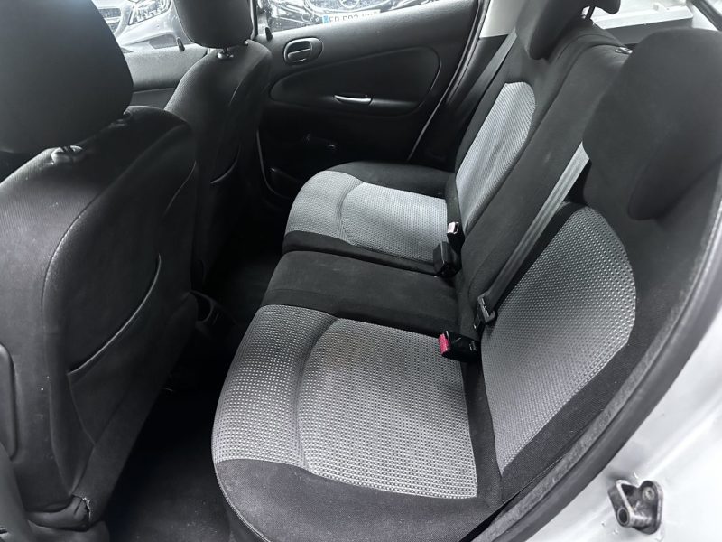 Peugeot 206 5 Portes 1.4 I 2004 - Miniature 11