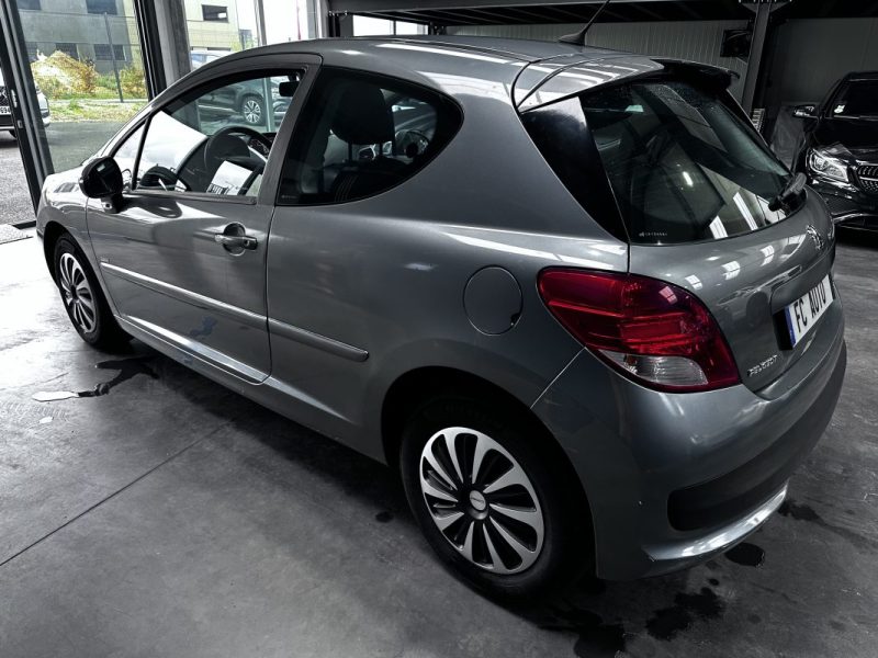 Peugeot 207 207 1.6 HDI 90 Premium 2009 - Miniature 3